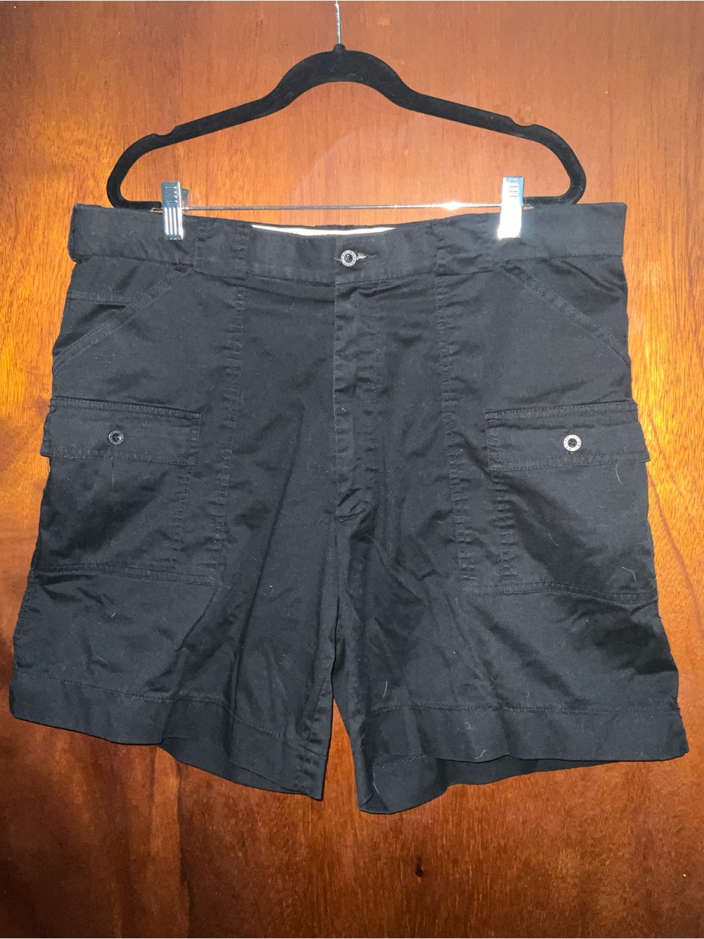 Men's Black Cargo Shorts - Everyday Utility Style